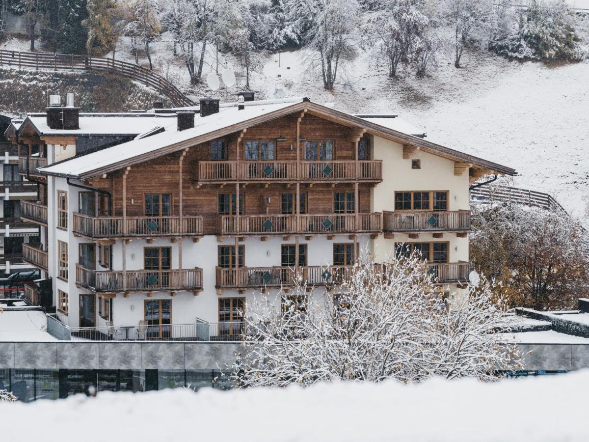 Residence Kristall By Vaya Saalbach-Hinterglemm Extérieur photo